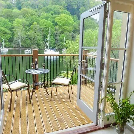 Lowe Mcconnell * Ambleside